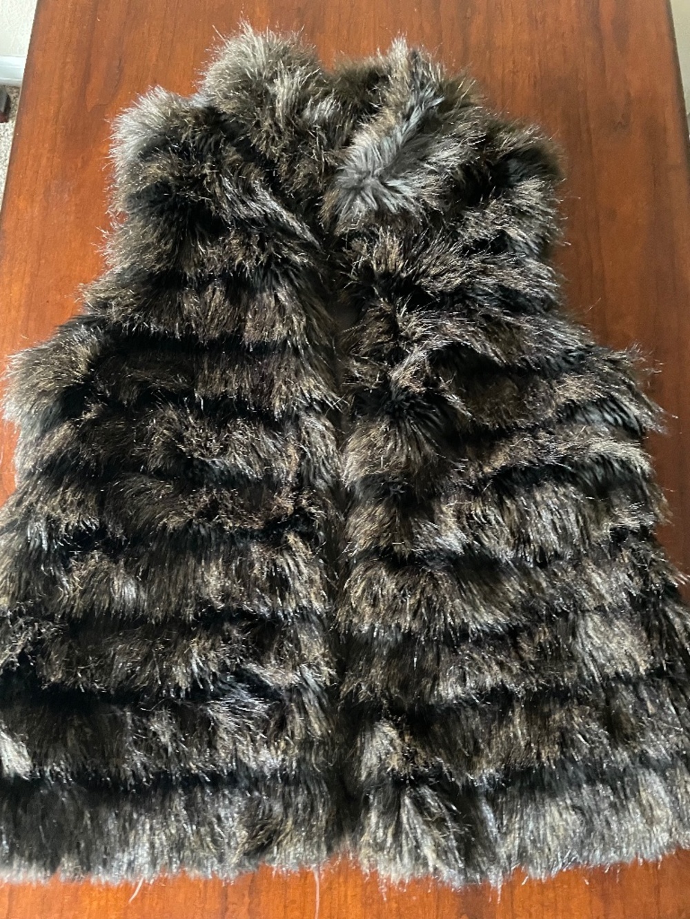 Michael Kors Faux Fur Vest – Size L